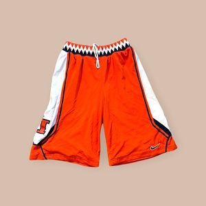 University of Illinois Men’s Basketball Shorts - Early 2000s embroidered Nike